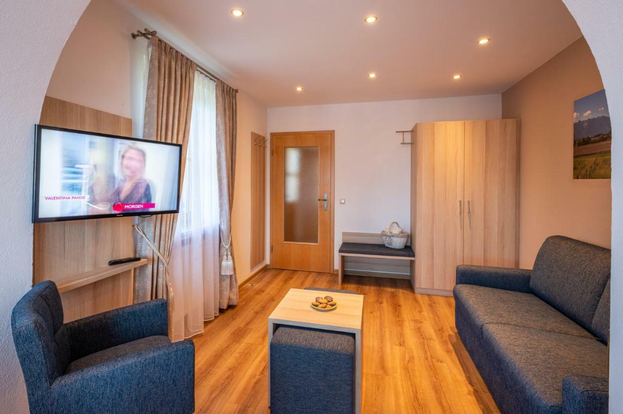 Aparthotel Werdenfels 뮈르나우암슈타펠지 외부 사진